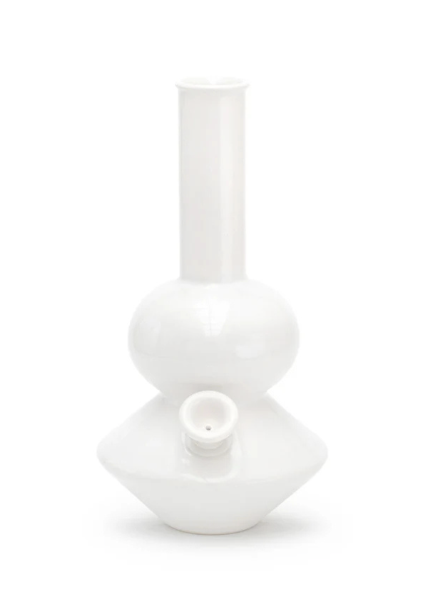 Summerland Pipes/Bongs / Land Yatch Glossy White